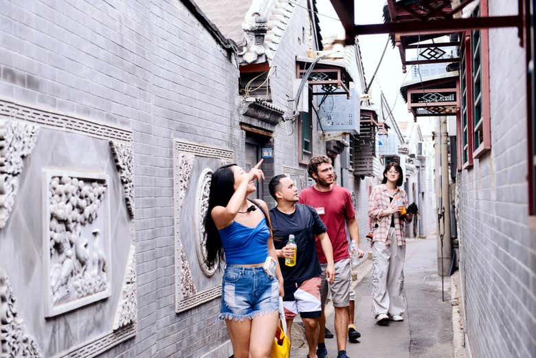 Recorriendo un callejón de Pekín